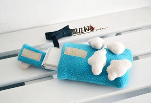 藍天白云小商品批發 廠家直供創意手機包袋與優質菜板，一站式采購指南